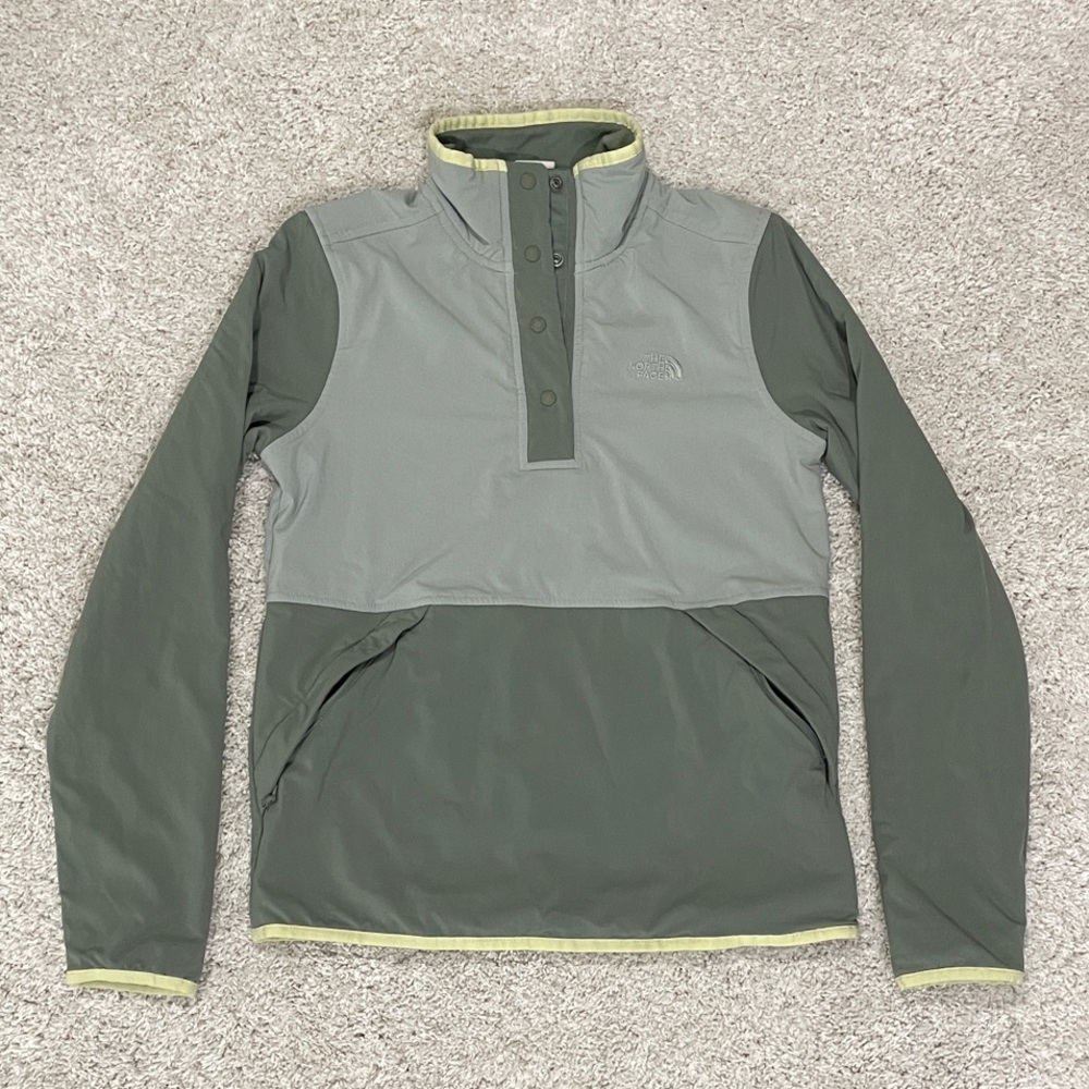 The North Face Gray and Green Women's Jacket Insulated
